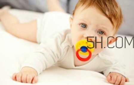 小孩夹腿是什么原因引起的,小孩有夹腿的现象应该怎么办