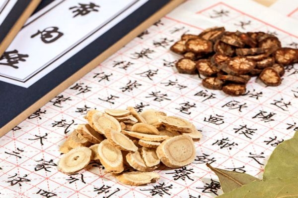 水应该在什么时候用(vc精华水应该在什么时候用)