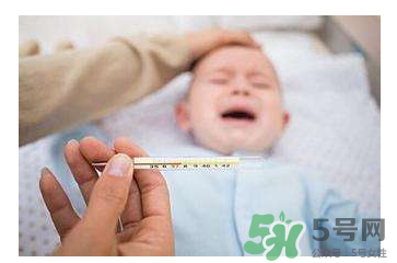 宝宝发烧 能不能开空调,宝宝发烧可以开空调不?