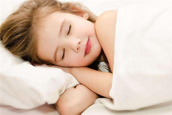 小孩一般几岁分床睡比较好,娃儿几岁分床睡最好