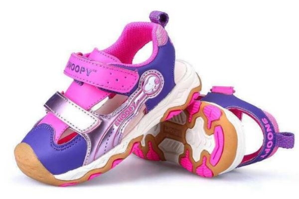 宝宝冬天穿什么鞋子最好,宝宝冬天鞋子怎么选 宝宝冬天穿什么鞋子最好,宝宝冬天鞋子怎么选