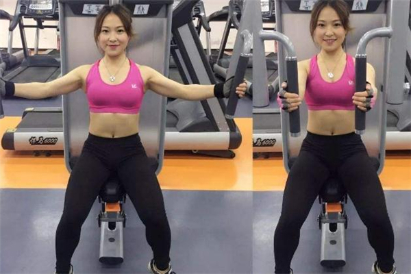 坐姿推胸动作要点(坐姿推胸动作要点)