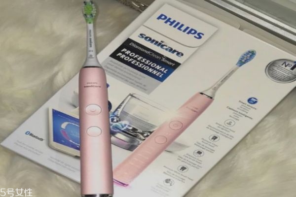 飞利浦电动牙刷充电底座,飞利浦电动牙刷怎么充电 飞利浦电动牙刷充电底座,飞利浦电动牙刷怎么充电