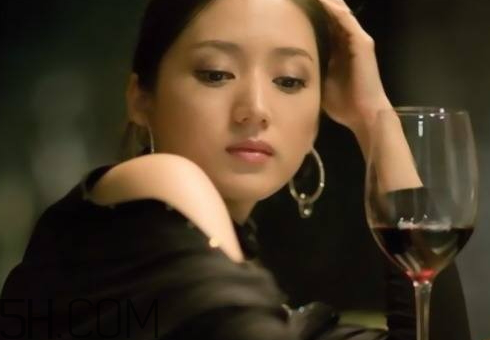 贴三九贴能喝酒吗,贴三九贴多久不能喝酒