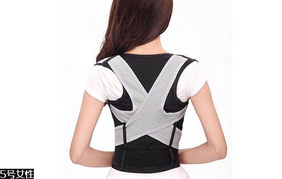 可以穿着背背佳睡觉吗,背背佳吃饭时候能穿吗