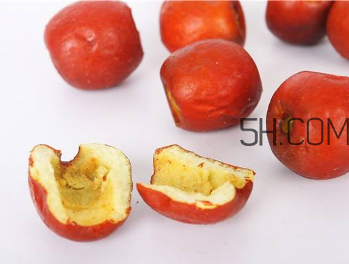 吃空心脆枣上火吗,吃脆枣会上火吗