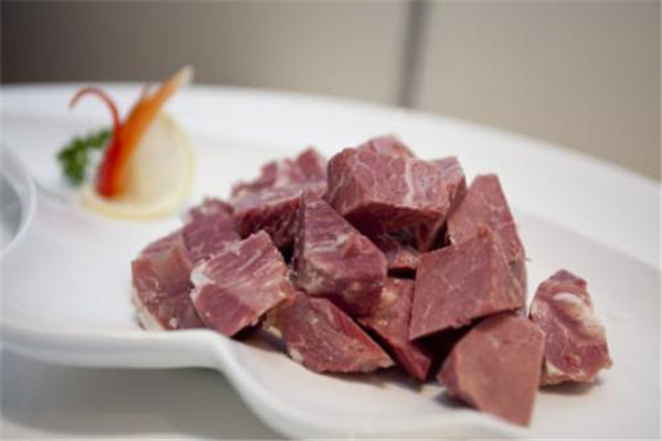 牛肉营养价值(牛肉营养价值和功效作用)