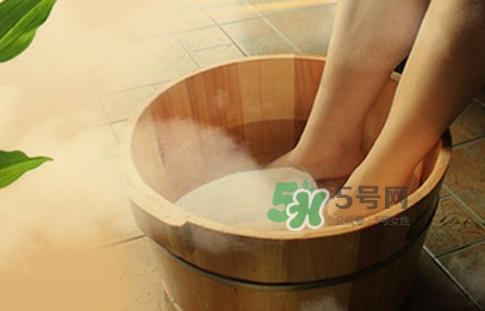 生姜泡脚可以去湿气吗,用什么泡脚可以去除湿气 生姜泡脚可以去湿气吗,用什么泡脚可以去除湿气