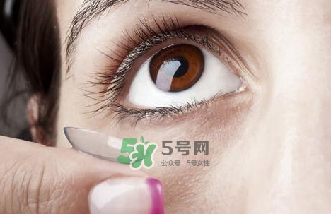 眼镜店的隐形眼镜一般多少钱,配一个隐形眼镜大概多少钱 眼镜店的隐形眼镜一般多少钱,配一个隐形眼镜大概多少钱
