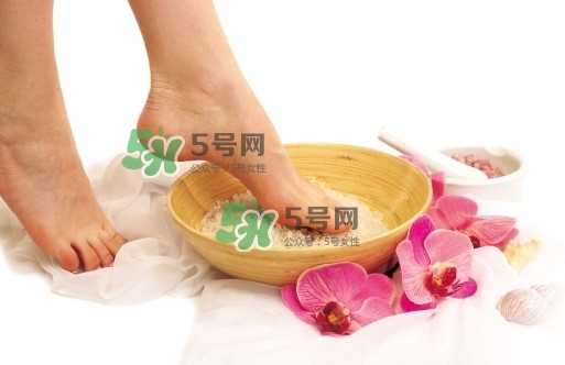 生姜和花椒泡脚的功效可以减肥吗,喝花椒水能减肥吗