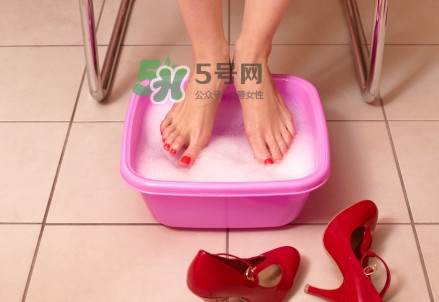 力量训练什么动作好(力量训练有哪些动作)