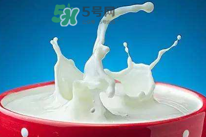 牛初乳加钙咀嚼片有什么用,牛初乳咀嚼片的功效和作用