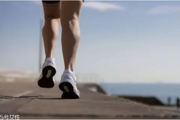 慢跑正确姿势(慢跑正确姿势分解图) 慢跑正确姿势(慢跑正确姿势分解图)