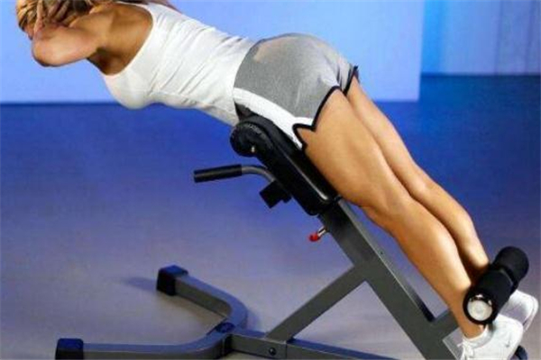 山羊挺身正确动作(山羊挺身正确动作)