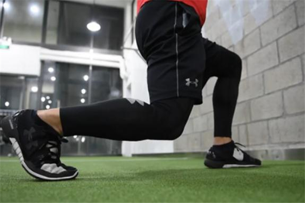 功能性训练动作(体能训练动作大全)