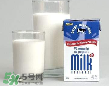 糖尿病人能喝牛奶吗,糖尿病人可以喝纯牛奶吗?