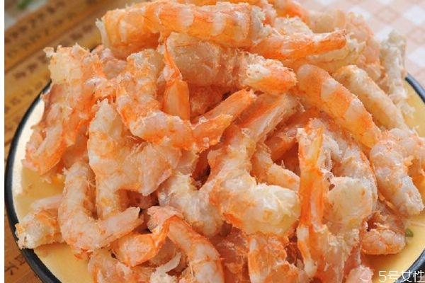 脊尾白虾生长在什么环境中呢(虾尾生长在什么地方) 脊尾白虾生长在什么环境中呢(虾尾生长在什么地方)