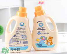 婴儿洗衣液可以洗成人衣服吗,宝宝的洗衣液能用大人的洗衣液洗吗