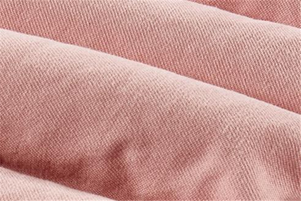 蚕丝被和羊绒被哪个好,羊绒被好还是蚕丝被好 蚕丝被和羊绒被哪个好,羊绒被好还是蚕丝被好