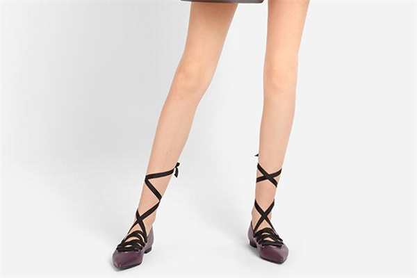 平底鞋鞋带怎么绑好看,穿高跟鞋好还是平底鞋好 平底鞋鞋带怎么绑好看,穿高跟鞋好还是平底鞋好