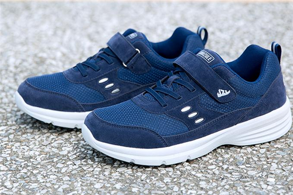 训练鞋和跑步鞋的区别,跑步鞋和运动鞋有什么区别