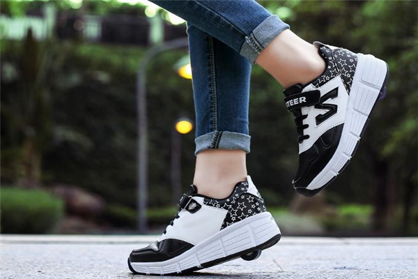 暴走鞋怎么玩初步教学,暴走鞋教程基础入门 暴走鞋怎么玩初步教学,暴走鞋教程基础入门