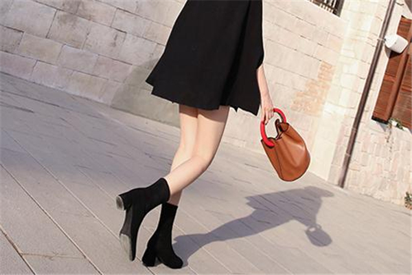 靴子筒围大了怎么办,长靴筒围大了怎么办