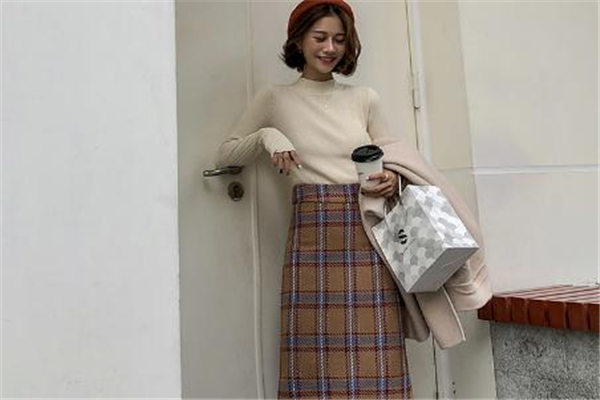 毛衣裙太大怎么办,毛呢裙子大了怎么改小