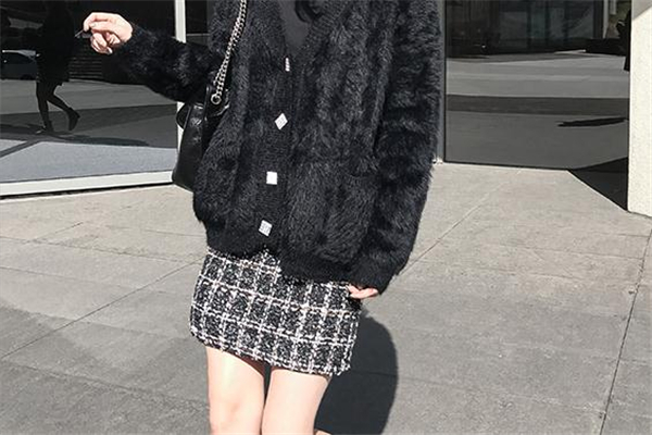 毛呢裙子有静电怎么办,毛衣裙起静电