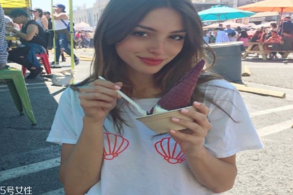 纯棉t恤怎么洗不变形不褪色,纯棉毛衣怎么洗不变形 纯棉t恤怎么洗不变形不褪色,纯棉毛衣怎么洗不变形