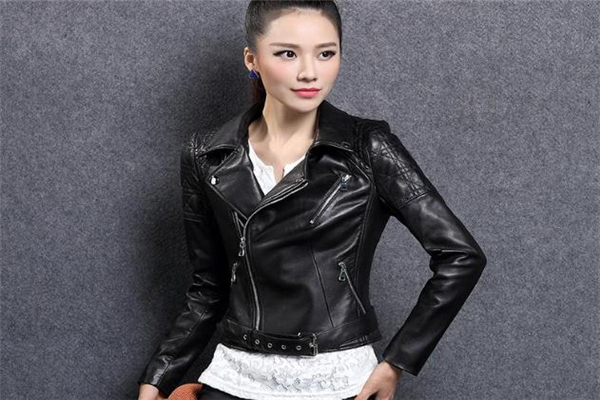 皮夹克皱了怎么恢复,皮夹克皱了怎么办