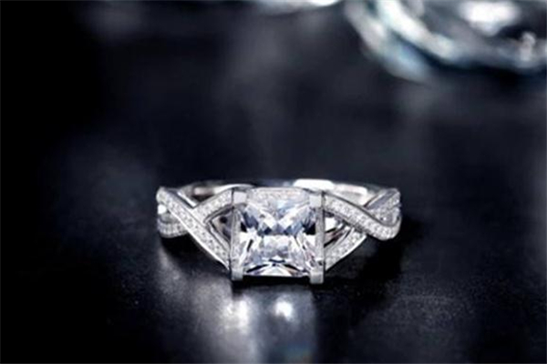 戴梦得钻戒怎么样,戴梦得钻戒怎么样掉色吗