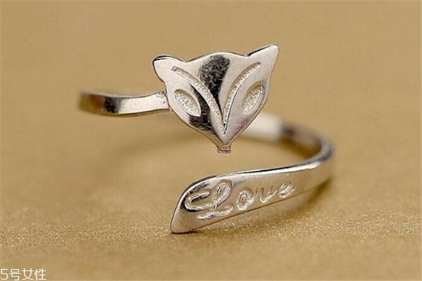 狐狸戒指代表什么,狐狸戒指代表什么意思 狐狸戒指代表什么,狐狸戒指代表什么意思