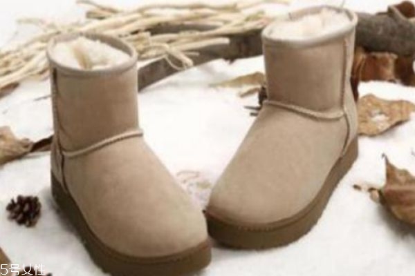 雪地靴上有油渍怎么处理,雪地靴去油渍的妙招