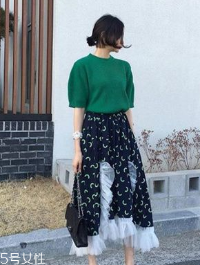半身长裙配什么上衣呢,配半身裙的上衣图片