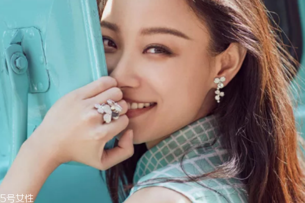 蒂芙尼在哪个国家买最便宜,蒂芙尼哪里买最便宜?