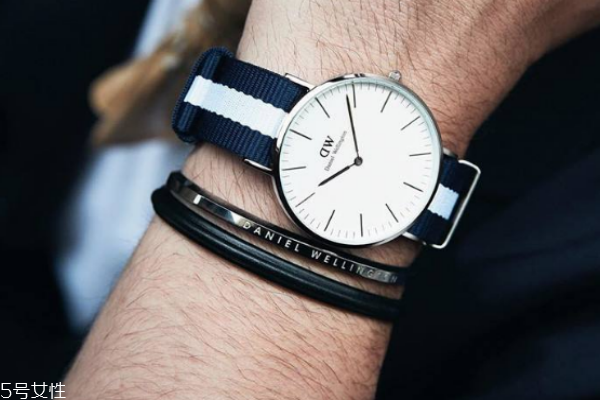 dw手镯怎么样,dw手镯怎么样 值得买吗