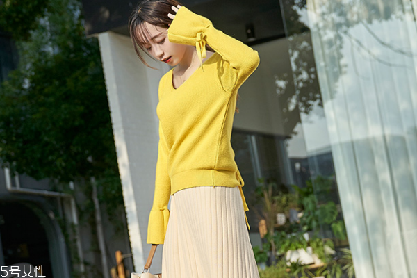 口红弄到针织衫上怎么洗掉,衣服上的口红用什么洗 口红弄到针织衫上怎么洗掉,衣服上的口红用什么洗