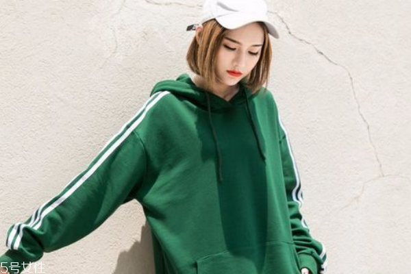 卫衣上的油渍清洗小妙招,卫衣上油渍如何去除