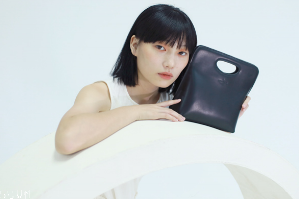 真皮包如何清洁?,真皮皮包怎么清洗保养方法