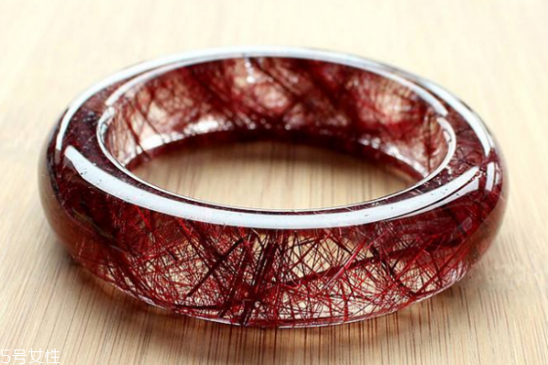 什么人不能戴红发晶,红发晶适合什么人戴