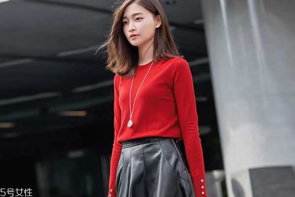 羊毛衫洗了变短怎么办,买的羊毛衫扎人怎么办