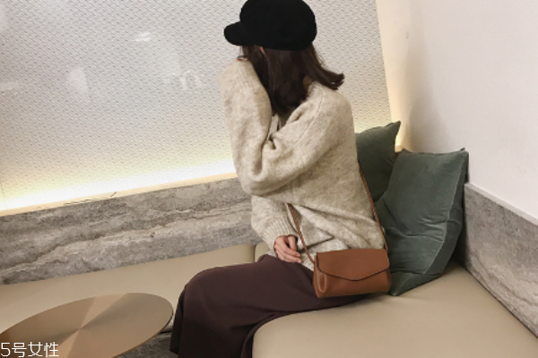 皮包划痕怎么处理,包上的皮子出现了划痕怎么处理