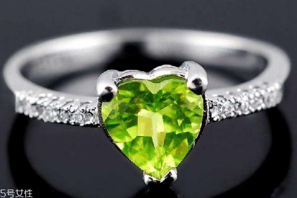 石橄榄有什么好处,橄榄石有什么 石橄榄有什么好处,橄榄石有什么