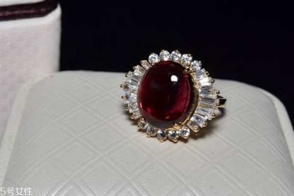 红宝石好还是碧玺好,红碧玺和红宝石哪个好看