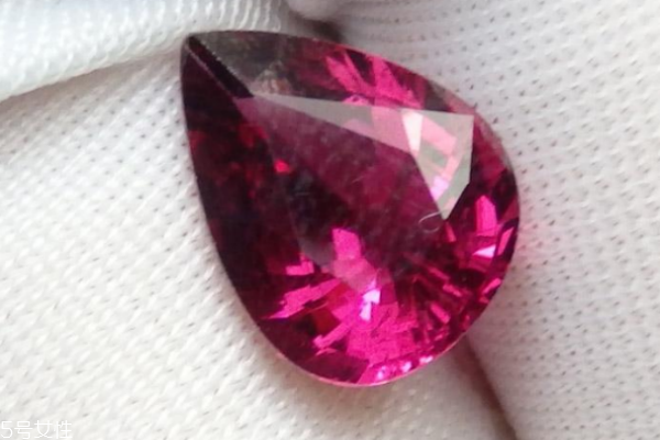 红碧玺什么颜色最好,碧玺什么颜色好看
