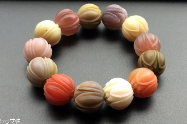 盐源玛瑙到底有价值么,盐源玛瑙值钱吗 盐源玛瑙到底有价值么,盐源玛瑙值钱吗