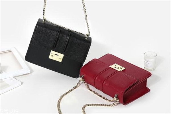 小ck酒神包怎么样,小CK酒神包应该是什么样的