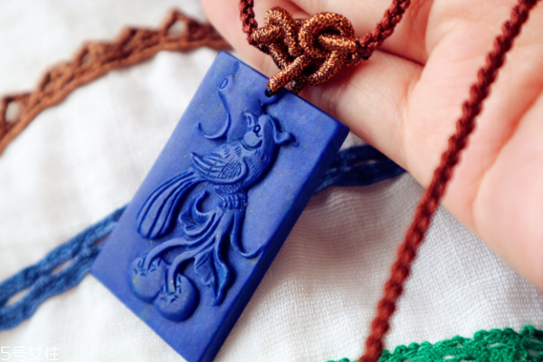 青金石真假怎么分辨,青金石如何鉴别真假