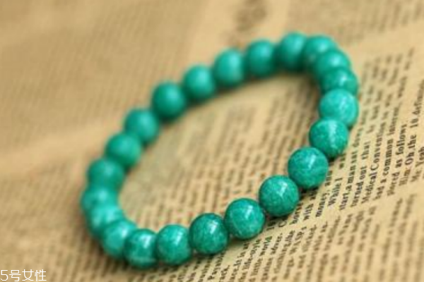 天河石的颜色是天然的吗,怎么鉴别染色天河石